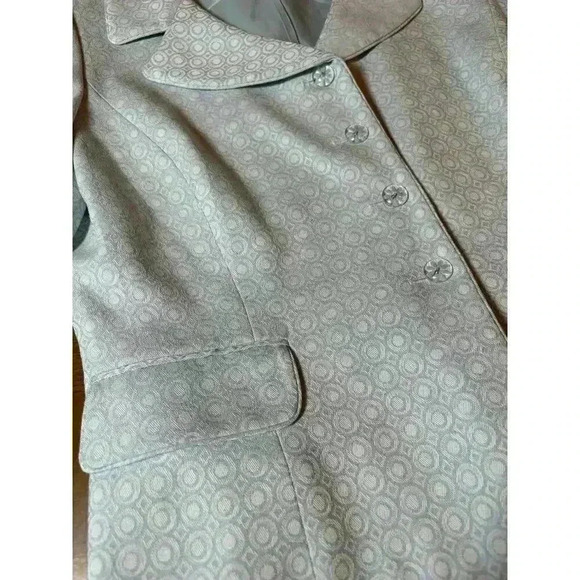 Tahari by Arthur s Levine blazer button down size 12 cute detailed buttons - Picture 2 of 8